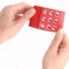 Kink – Appui-poignets avec bouton-pression rouge réglable 19-24 cm x 5,5 cm – vue 4 Kink – Appui-poignets avec bouton-pression rouge réglable 19-24 cm x 5,5 cm – vue 4 – BDSM & fétichisme