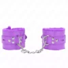 Kink – Appui-poignets doublés de fourrure avec trous carrés et ceinture réglable 17-29 cm x 6 cm – vue 2 – BDSM & fétichisme
