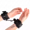 Kink – Appui-poignets motif diamant noir ajustable 17-26 cm x 5,5 cm – BDSM & fétichisme