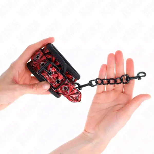 Kink – Appui-poignets motif diamant rouge foncé réglable 17-26 cm x 5,5 cm – vue 4 – BDSM & fétichisme