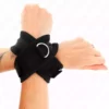 Kink – Poignets croisés noir 34 x 5,5 cm – BDSM & fétichisme